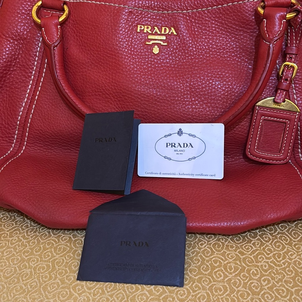 Prada Red Vitello Daino Sacca 2 Manici Tote - Picture 2 of 10